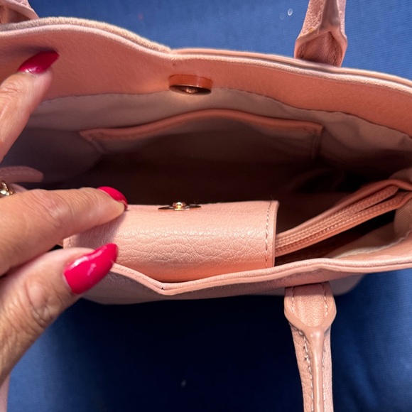 LC Lauren Conrad Pink Tote Bag - Picture 4 of 9